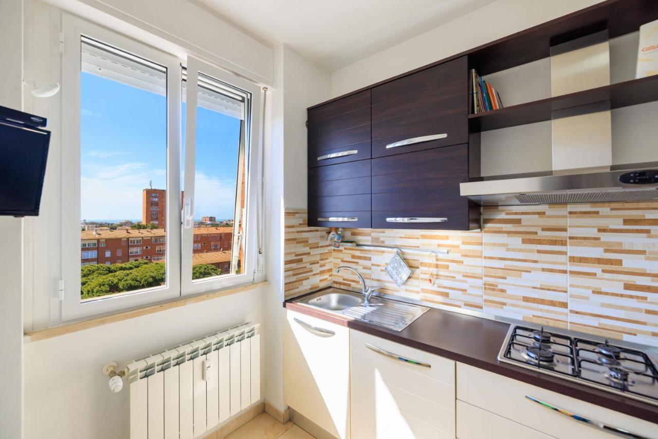 L' Essenziale Apartment Livorno Luaran gambar