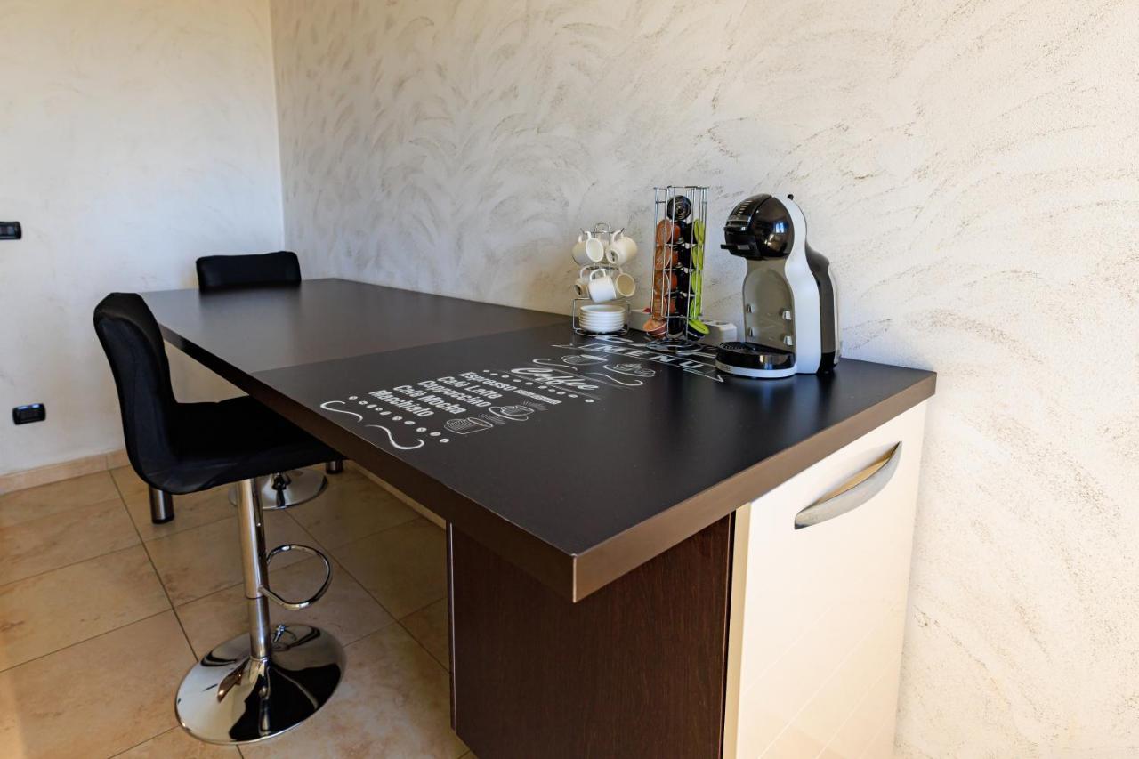 L' Essenziale Apartment Livorno Luaran gambar