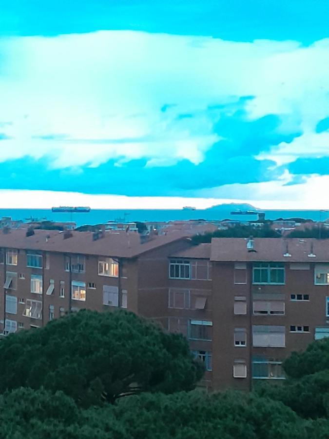 L' Essenziale Apartment Livorno Luaran gambar